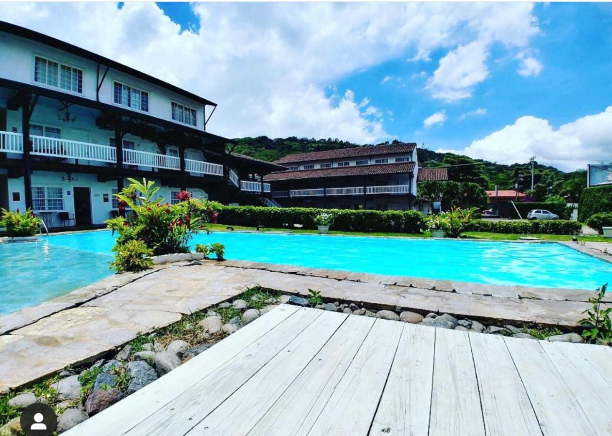 Hotel Luisiana San José Esterno foto