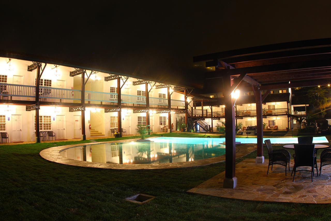 Hotel Luisiana San José Esterno foto