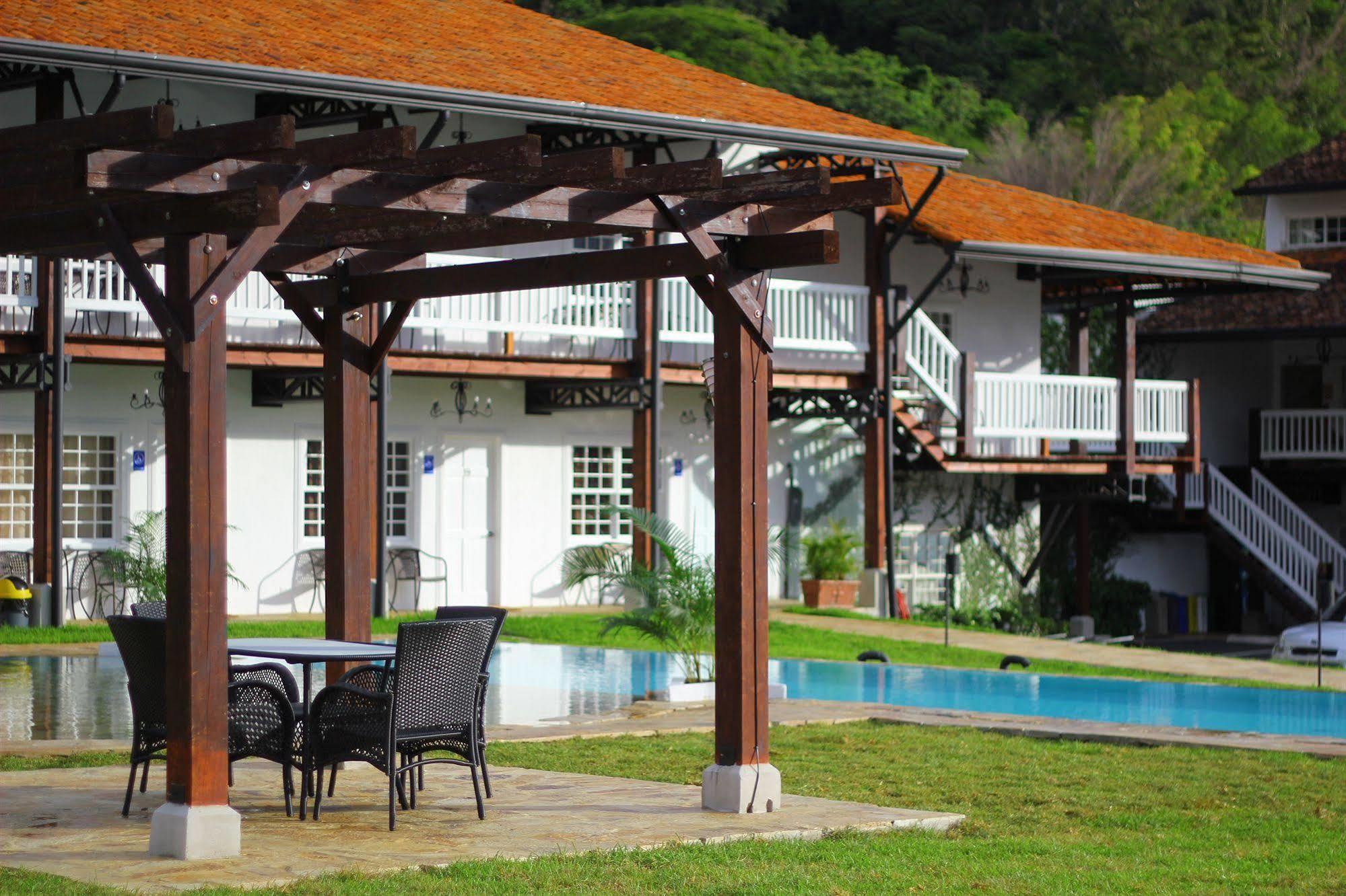 Hotel Luisiana San José Esterno foto