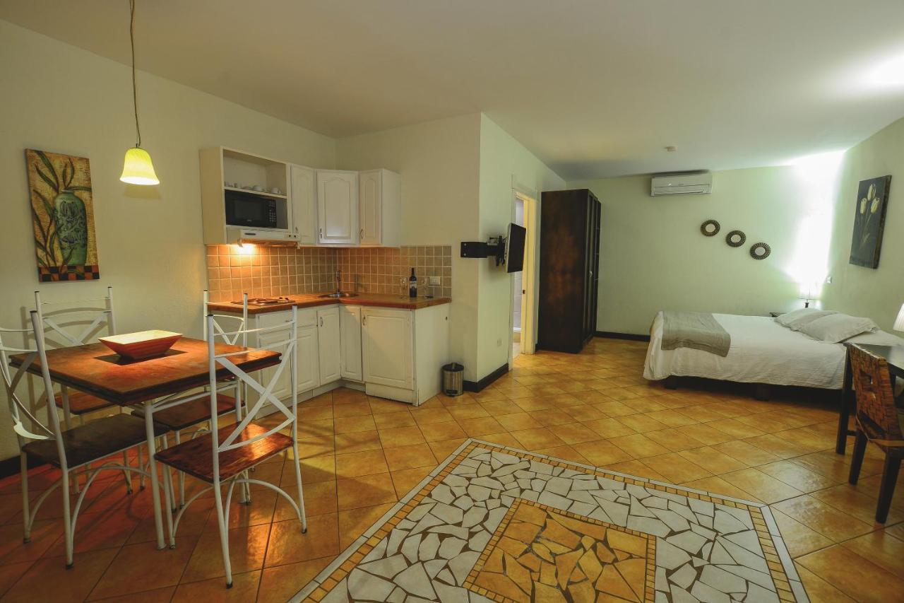 Hotel Luisiana San José Esterno foto